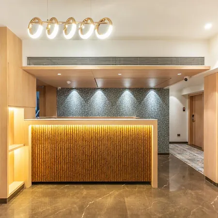 Hotel Supreme Comforts- Mumbai International Airport T2-2