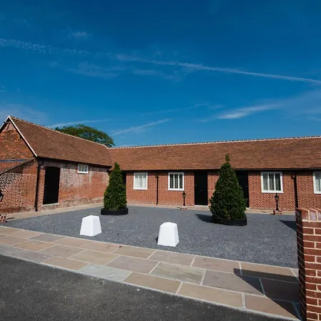 Great Blunts Stables - Stock Brook Manor Golf Club-3