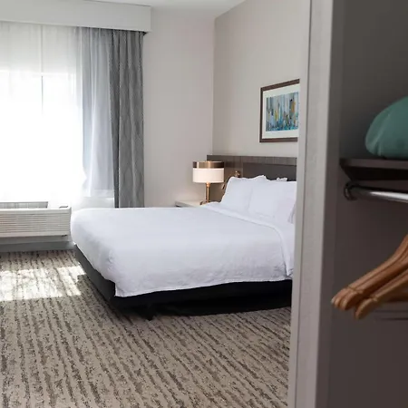 Hilton Garden Inn Des Moines Airport-2