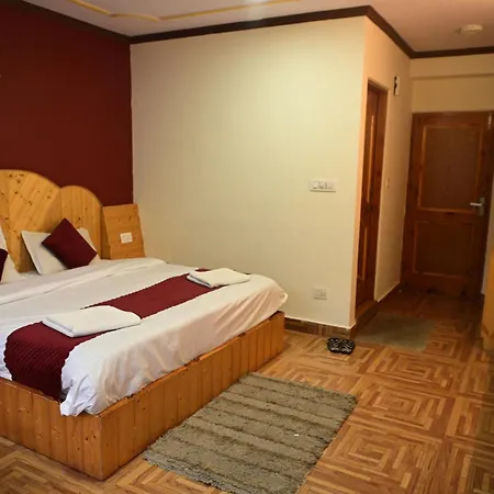 Krishana Cottage A Pure Veg !!!300 M From Hadimba Temple!!!Balcony Rooms!!!Veg Restaurant!!!Couple Friendly!!!Family Cottage!!!-3