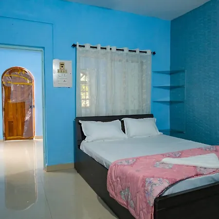 St Anthony'S Guest House-3