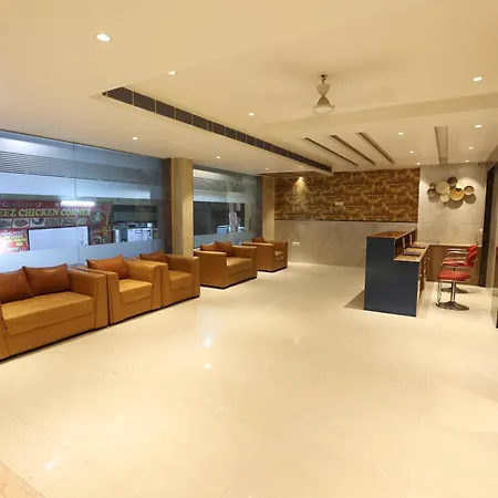 Hotel Elevate Inn - With Complimentary Pickup Or Drop Near Delhi Airport-3