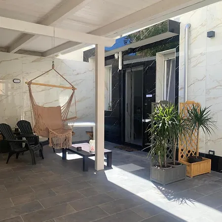 Luxury Beach House-3