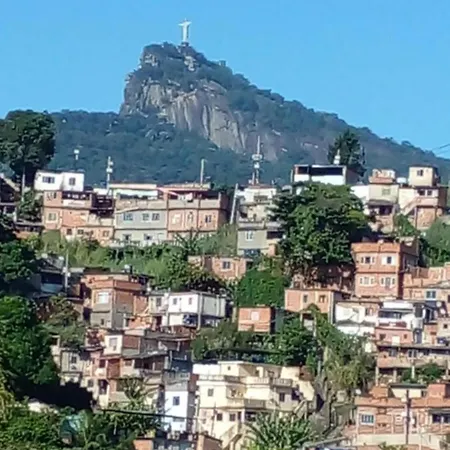 Rio Favela-2