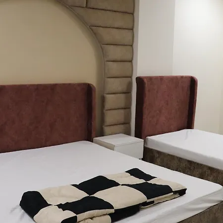 Hotel Blue Moon-2