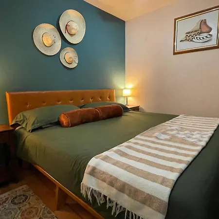 Casa Del Puerto By Rocky Host-3