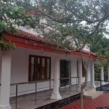 Aruvikuzhy Waterfalls Villa-3