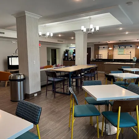 Garner Hotel Longview South By Ihg-3