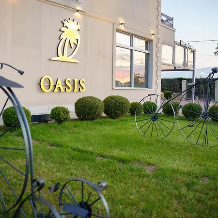 Hotel Oasis-3