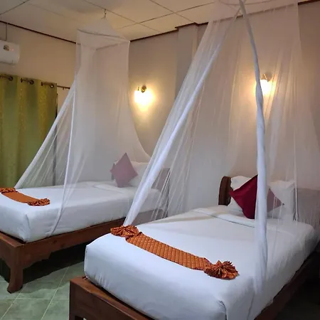 Tree Tops River Huts-2