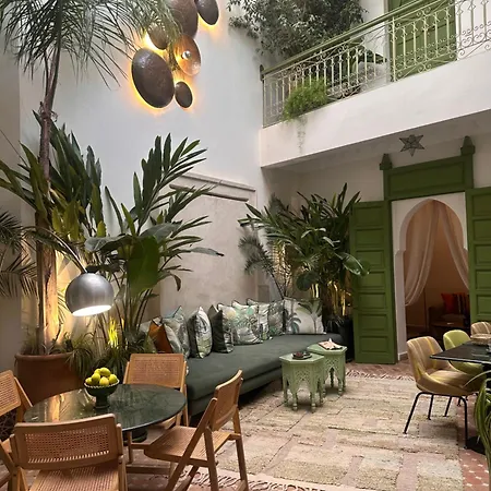 Riad Dar Adal exclusivité petit déjeuner compris 100m de la place jemaa El fna-3