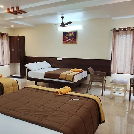 Hotel Dkr Grand-3