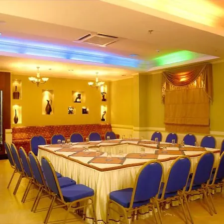 Regant Lake Palace-2