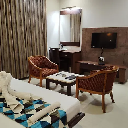Hotel The Grand Vaibhav-3