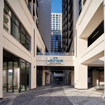 Hotel The Botanik Sewoon Myeongdong-3