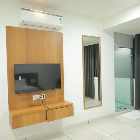 Uma Hotel-2