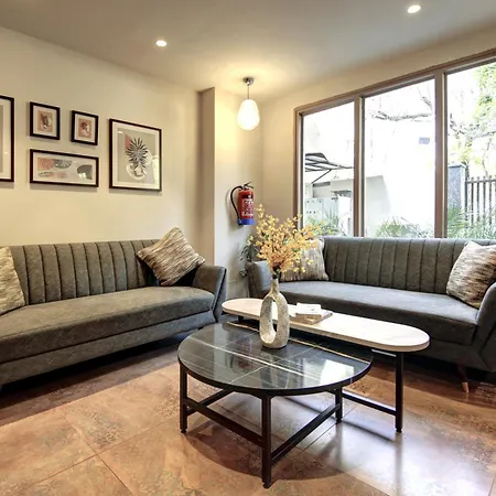 Saltstayz Select - Golf Course Road & Sector 27-3