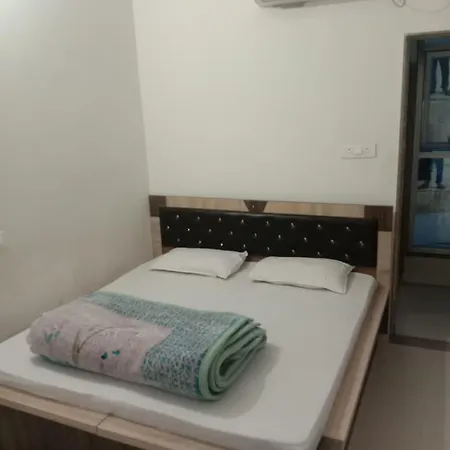 Laddu Gopal Guest House-3