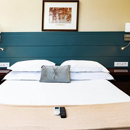 Queen'S Hotel By Bon Hotels-3