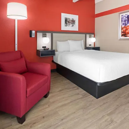 Ramada By Wyndham Parsippany-3