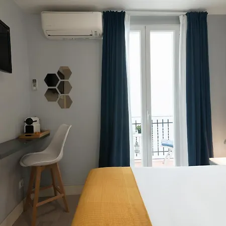 8Rooms Madrid, Smart Self Check-In Rooms-3