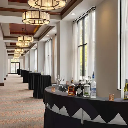 Embassy Suites Chattanooga Hamilton Place-3