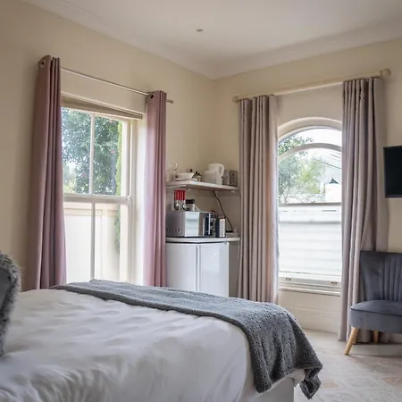 Rustic Manor Guest House-3
