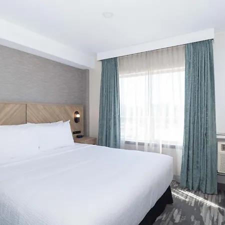 Sandman Hotel Quesnel-2