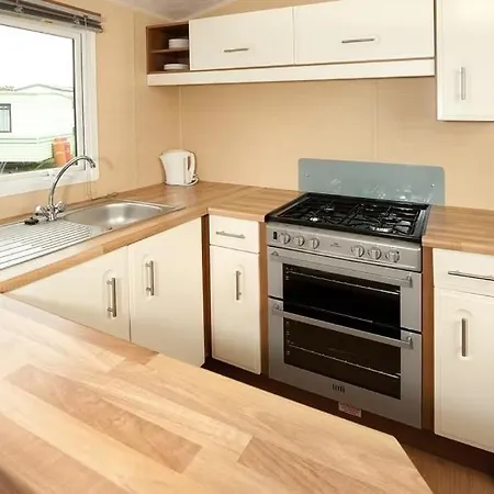 Widemouth Bay Caravan Park-2