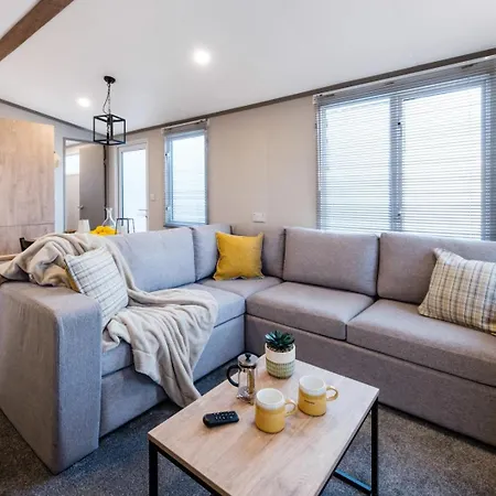 Widemouth Bay Caravan Park-2