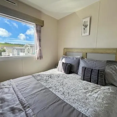 Weymouth Bay Haven, Preston Road-2