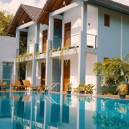 Lion Gate Hotel Sigiriya-2