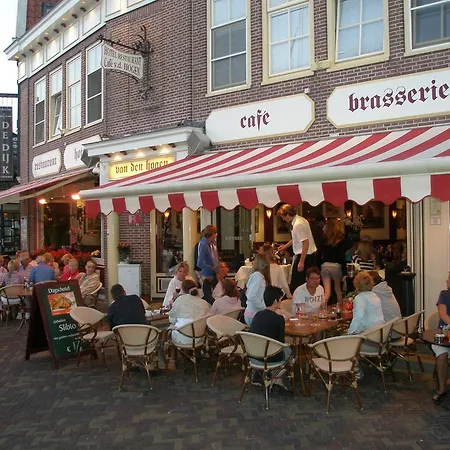 Hotel Cafe Restaurant Van Den Hogen-2
