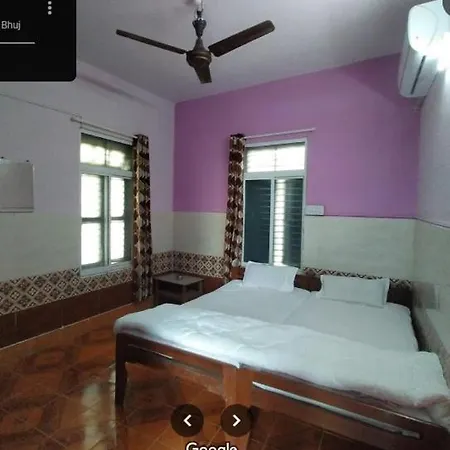 City Guest House-3