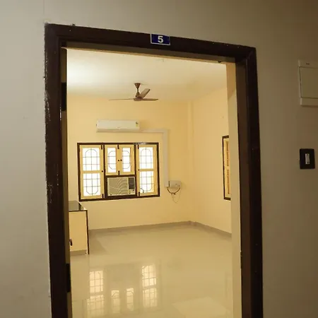 Official Sripuram Golden Temple Guest House-2