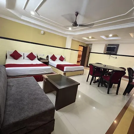 Hotel New Classic Inn Near Sea Beach,Full Air-Conditioning With Restaurant-2