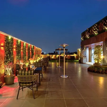 Hotel Gold The Royal A Luxurious Stay- Near New Delhi Railway Station & Connaught Place-3