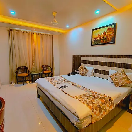 P Palace - Near Kashi Vishwanath Temple-3
