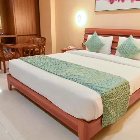 Hotel Apollo Grand-3