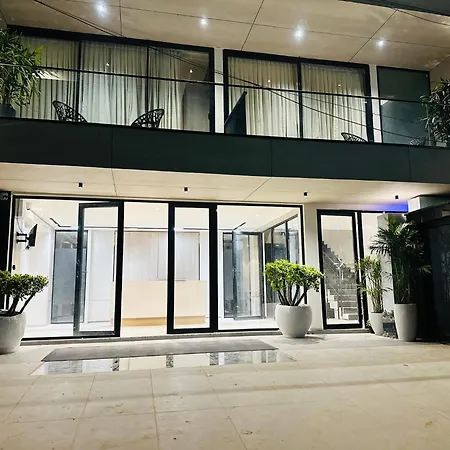 The Lodgers Luxury Hotel Near Golf Course Road Gurgaon-2
