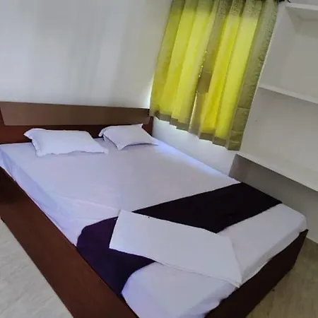 Glamour Palace-3