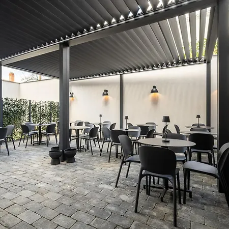Urban Hotel-2