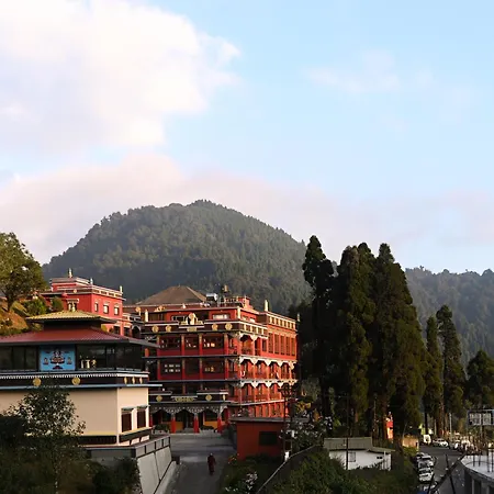 Hotel Chhuti Lava-2