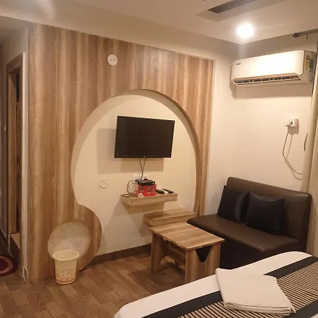 Hotel Shubh Ashish Near Bank More-2