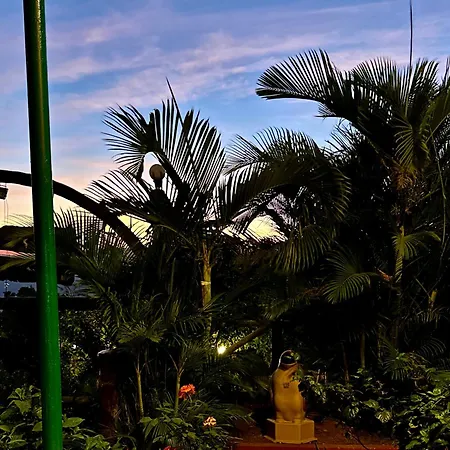 Hollywood Palace Resort-3