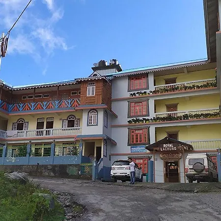 Rufina Royal Lachung-2