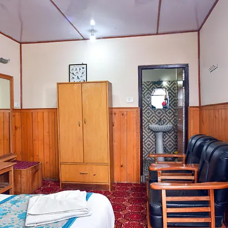 Rufina Royal Lachung-3