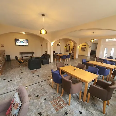 Hotel Holy-2