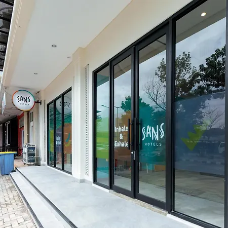 Sans Hotel Kelapa Gading Jakarta-2