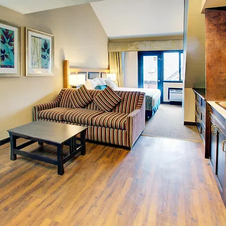 Blackcomb Lodge-2